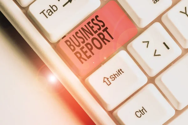 Escrevendo Uma Nota Mostrando Business Report Conceito Negócio Para Documento — Fotografia de Stock