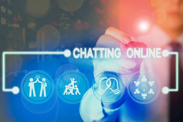 Menulis Catatan Yang Menunjukkan Chatting Online Konsep Bisnis Untuk Jenis — Stok Foto