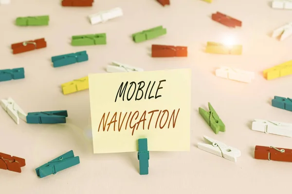 Schrijfnotitie Met Mobiele Navigatie Bedrijfsconcept Voor Grafische Gebruikersinterface Gebruikt Bestuurder — Stockfoto