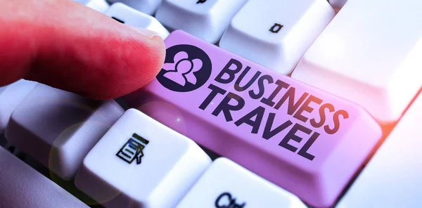 Business Travel Gösteren Bir Yazıyorum Şirket Adına Bir Daha Fazla — Stok fotoğraf