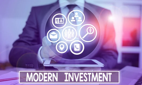 Texto Para Caligrafia Investimento Moderno Foto Conceitual Potencializa Conceito Investimento — Fotografia de Stock