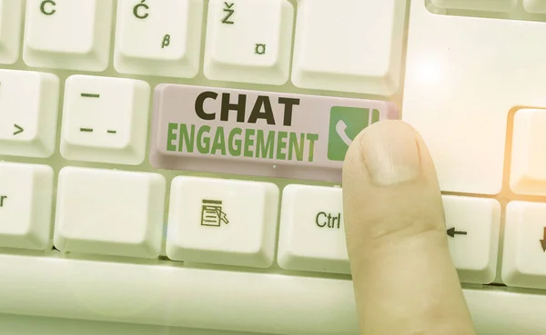 Escrita Mão Conceitual Mostrando Chat Engagement Conceito Que Significa Que — Fotografia de Stock