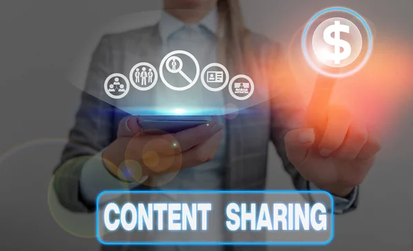 Zápis Poznámky Ukazující Sdílení Obsahu Obchodní Koncept Pro Distribuci Obsahu — Stock fotografie