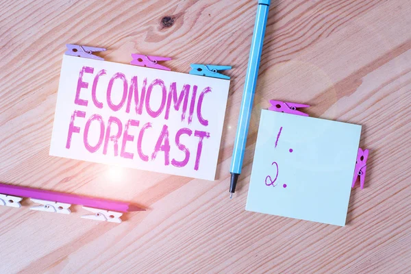 Text Rukopisu Economic Forecast Konceptuální Fotografie Snaží Předpovědět Budoucí Stav — Stock fotografie