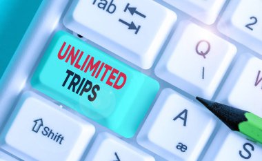 Sınırsız Seyahatler 'i yazan el yazısı. Kavram, özellikle zevk için birkaç yolculuk ya da gezi anlamına gelir..