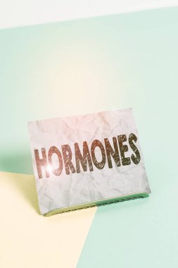 El yazısı hormonları. Kavram, organizmada üretilen düzenleyici madde demek. Nakledilen doku sıvıları. Tampon kablosunun üzerine yerleştirilmiş kağıt..