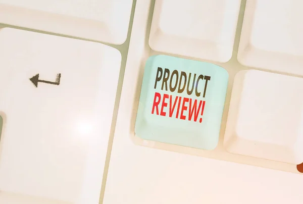 Nota de escrita mostrando revisão do produto. Business photo showcasing Clientes avaliam e comentam produtos que compraram . — Fotografia de Stock