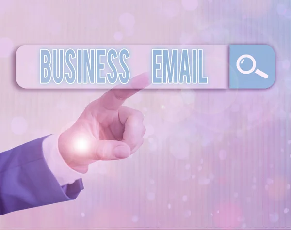 Εγγραφή σημείωμα δείχνει Business Email. Επαγγελματική φωτογραφία που δείχνει το email που χρησιμοποιείτε ειδικά για την επιχείρησή σας. — Φωτογραφία Αρχείου