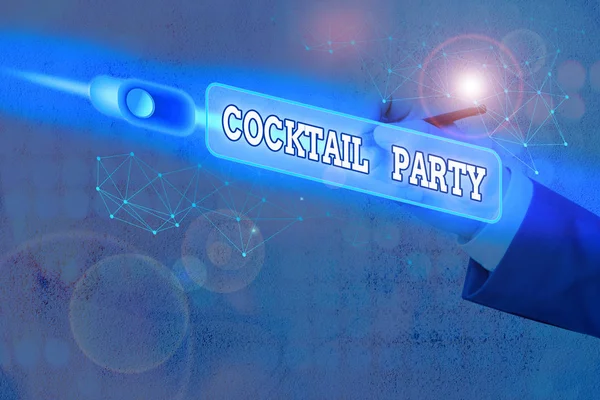 Segno di testo che mostra Cocktail Party. Foto concettuale festa formale con bevande alcoliche di solito in prima serata . — Foto Stock