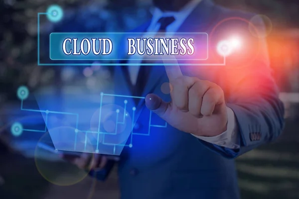 Escritura de palabras Cloud Business. Concepto de negocio para computación que se basa en recursos informáticos compartidos . — Foto de Stock