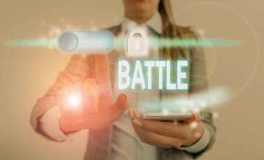 Savaş 'ı gösteren kavramsal el yazısı. Askeri güçler ve gösteri grupları arasındaki şiddetli kavgayı gösteren iş fotoğrafı.