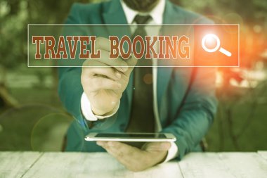 Seyahat Rezervasyonunu gösteren kavramsal el yazısı. Seyahat için bir şey ayırttığınızda yaptığınız iş fotoğrafı tanıtımı düzenlemesi.