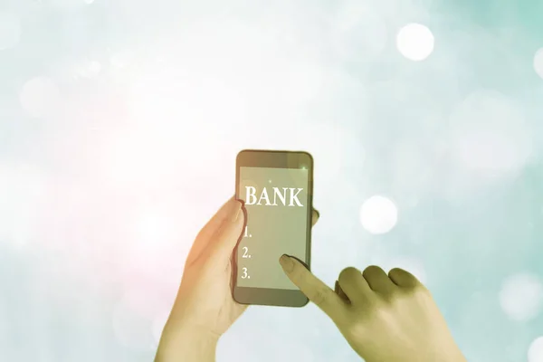 Bankot ábrázoló levél. Üzleti fotó bemutatása Egy szervezet, ahol a bemutató és a vállalkozások pénzt kölcsönözhetnek. — Stock Fotó