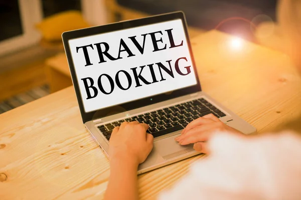 Εγγραφή σημείωμα που δείχνει Travel Booking. Επαγγελματική φωτογραφία εμφάνιση ρύθμιση που κάνετε όταν κάνετε κράτηση κάτι για ταξίδια. — Φωτογραφία Αρχείου