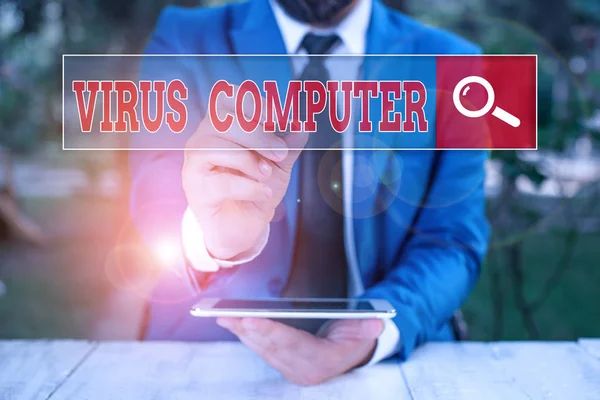 바이러스 컴퓨터를 보여 주는 개념적 손 글씨. 사용 자 S 에 적재 된 악성 소프트웨어 프로그램을 보여 주는 비즈니스 사진은 컴퓨터입니다. — 스톡 사진