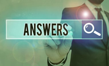 Cevaplar gösterilen Not yazma. Tepkiler yanıt soru deyimleri ya da durumlar seçimler için vitrine iş fotoğraf.