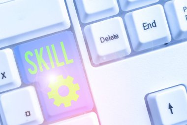 Yeteneğini gösteren kavramsal el yazısı. Bu metni kullanabilme yeteneği, uygulamada etkin ve kolay bir şekilde bilgidir..