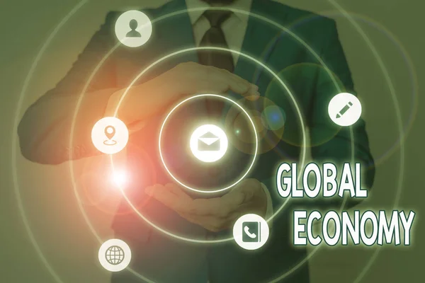 Conceptual hand writing showing Global Economy. Foto comercial que muestra la actividad económica mundial entre varios países . —  Fotos de Stock