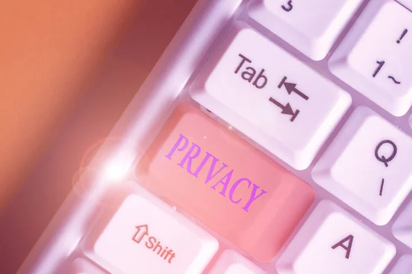 Het schrijven van nota Privacy te tonen. Zakelijke foto presentatie van recht om demonstratingal zaken en informatie als een geheim te houden. — Stockfoto