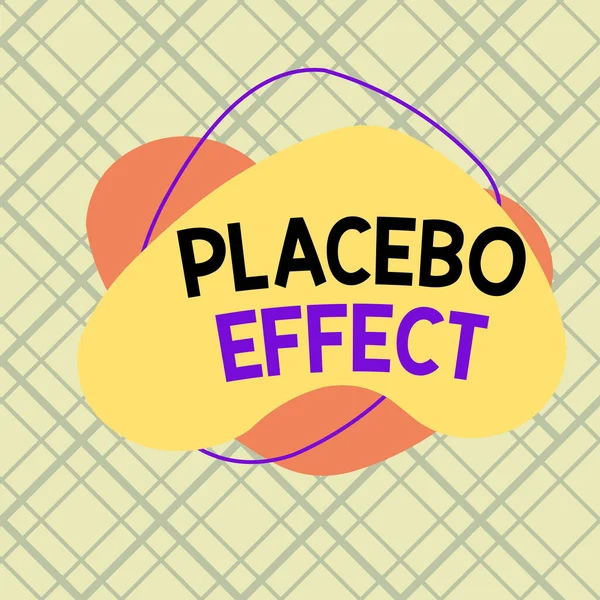 Escrita de mão conceitual mostrando Efeito Placebo. Foto de negócios mostrando um efeito benéfico produzido por uma droga placebo ou tratamento Formato assimétrico padrão objeto esboço design multicolorido . — Fotografia de Stock