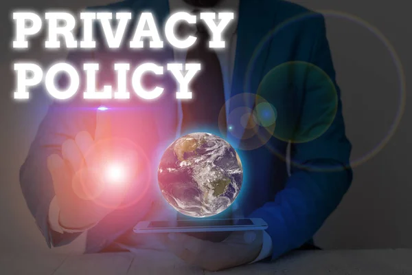 Skrivning notat, der viser Privacy Policy. Forretningsfoto fremvisning erklæring eller et juridisk dokument, der afslører kunders data Elementer af dette billede leveret af NASA . - Stock-foto