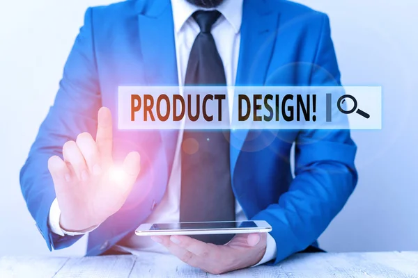 Metin işareti Ürün Tasarımı 'nı gösteriyor. Müşteriler için bir ürün yaratma veya geliştirme konsepti için iş adamının önünde işaret etmesi gerekir.. — Stok fotoğraf
