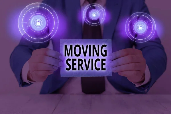 Ecriture conceptuelle montrant Moving Service. Business photo text help déplace les possessions d'un site à un autre . — Photo