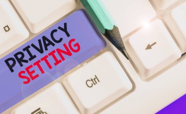 Kelime yazma Gizlilik Ayarları. Profil erişimini ve bilginin ne görebileceğini sınırlayan iş konsepti.