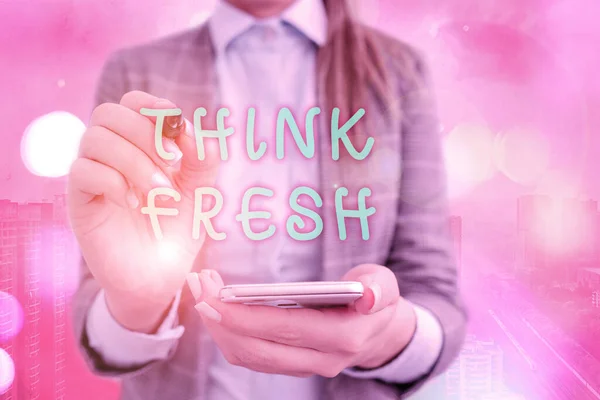 Текстовий знак показує Think Fresh. концептуальна фотографія Мислення про натуральні інгредієнти Позитивне хороше середовище . — стокове фото