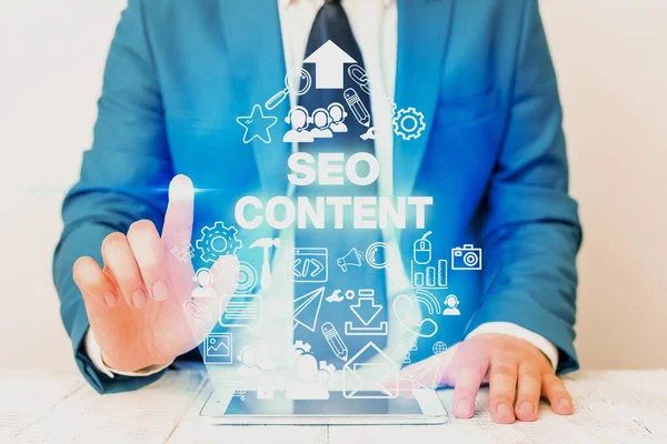 Tekst schrijven Seo Content. Zakelijk concept voor het maken van inhoud die helpt webpagina 's hoog op zoek te rangschikken. — Stockfoto