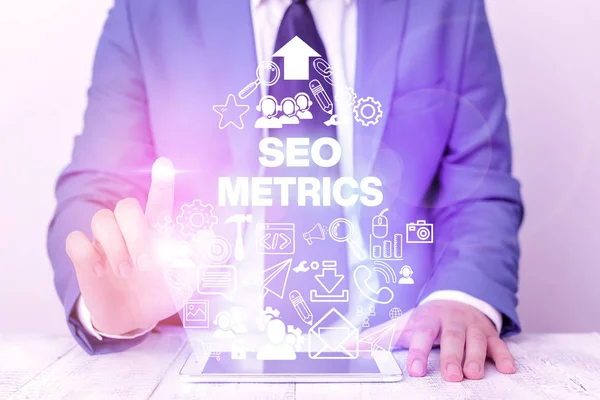 Tekst schrijven Seo Metrics. Bedrijfsconcept voor het meten van de perforanalyse van de website voor organische zoekresultaten. — Stockfoto