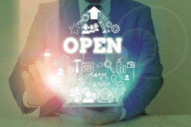 Açık gösterilen Not yazma. Yeni bir başlangıç iş girişim geçiş sağlayan erişim kullanılabilir vitrine iş fotoğraf.