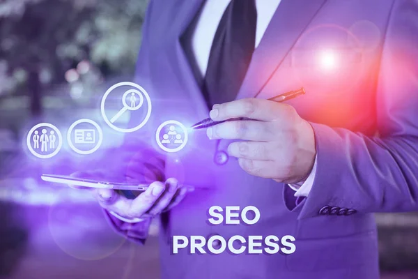 A Seo Process-t bemutató levél. Üzleti fotó bemutatása lépések javítása minőségének és mennyiségének weboldal forgalom. — Stock Fotó