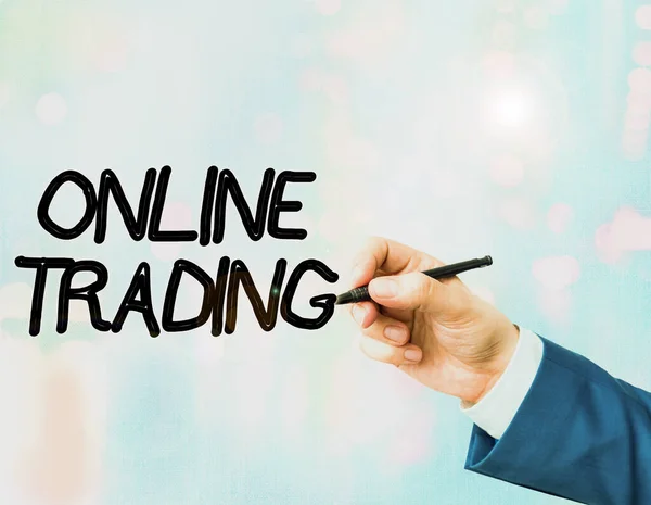 Palavra escrita texto Negociação Online. Conceito de negócio para a compra e venda de produtos financeiros na web . — Fotografia de Stock