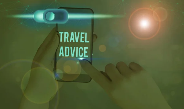 Signo de texto que muestra consejos de viaje. Foto conceptual Consejos relacionados con el viaje responsable en el destino elegido . —  Fotos de Stock