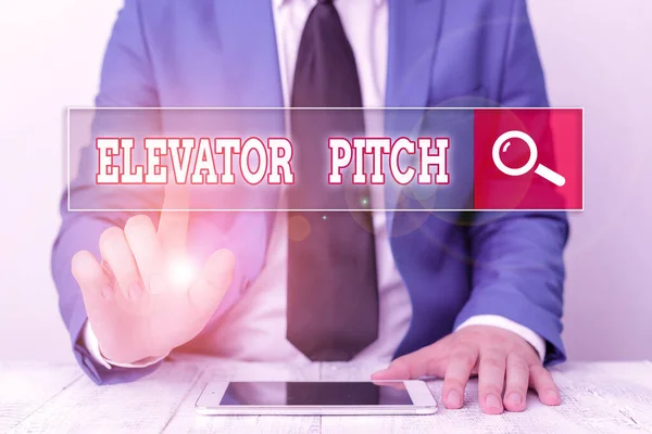 Wortschreibtext Elevator Pitch. Geschäftskonzept für den Aufzug ist eine kurze Beschreibung einer Idee. — Stockfoto