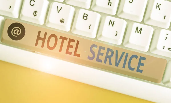 Письменный почерк Hotel Service. Предоставление гостям теплого проживания и других услуг . — стоковое фото