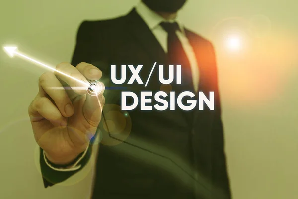 Teksti merkki osoittaa Ux tai Ui Design. Käsitteellinen kuva kaksi eri elementtiä yhdestä kuluttajakokemuksesta . — kuvapankkivalokuva