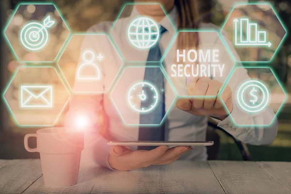 Palabra escribiendo texto Seguridad del hogar. Concepto de negocio para un sistema que ayuda a proteger su hogar de intrusos no deseados . — Foto de Stock