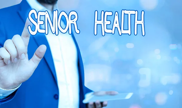 Texto de escritura de palabras Senior Health. Concepto de negocio para se refiere a las condiciones físicas y mentales de los adultos mayores . — Foto de Stock