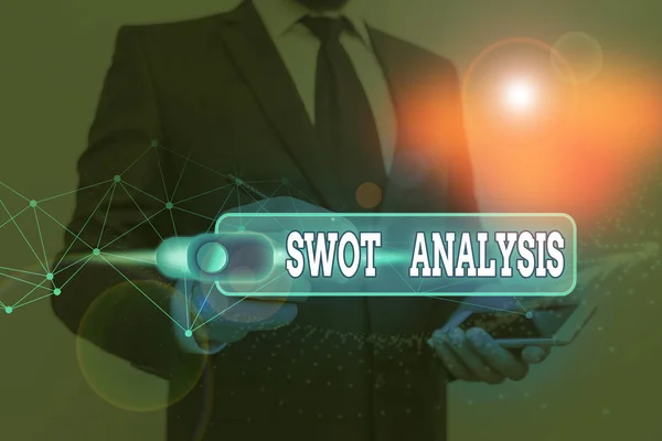 Escribir texto a mano Análisis de Swot. Marco conceptual utilizado para evaluar la posición competitiva de una empresa . — Foto de Stock