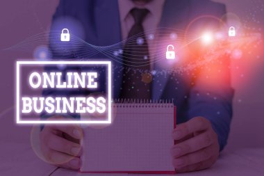 Online Business 'a mesaj yazıyorum. İnternet üzerinden gerçekleşen iş aktiviteleri konsepti.