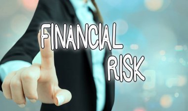 Mali Risk 'i gösteren bir mesaj. Finansman ile ilişkili çeşitli risk türlerinin kavramsal fotoğrafı.
