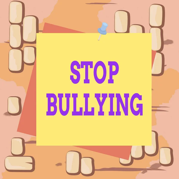 Texto de escritura de palabras Stop Bullying. Concepto de negocio para detener el comportamiento agresivo entre los niños en edad escolar Recordatorio color fondo tachuela tachuela memorándum adjunto pin de oficina cuadrado . — Foto de Stock