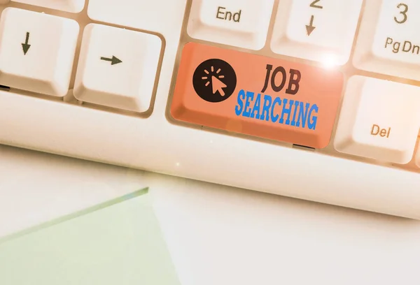 Escrita de mão conceitual mostrando Job Searching. Exibição de fotos de negócios O ato de procurar emprego Busca de emprego ou procura de emprego . — Fotografia de Stock