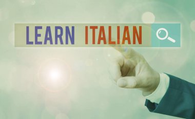 İtalyanca Öğren 'yi gösteren metin işareti. Kavramsal fotoğraf kazancı veya İtalyanca konuşma ve yazma hakkında bilgi edinme.