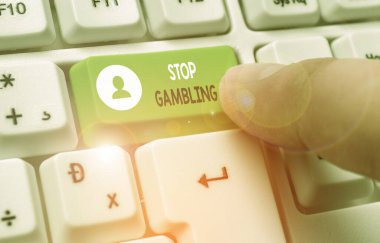 El yazısı metin yazma Stop Gambling. Kavram anlamı zararlı maliyetlere rağmen sürekli kumar oynama dürtüsünden vazgeçin.