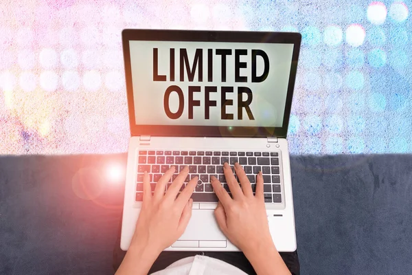 Conceptual hand writing showing Limited Offer. Business photo showcasing special item available for a defined short period of time. — Zdjęcie stockowe