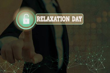 Kelime yazma gevşeme günü. Sizi sakinleştiren ve daha az endişelendiren hoş aktiviteler için iş konsepti.