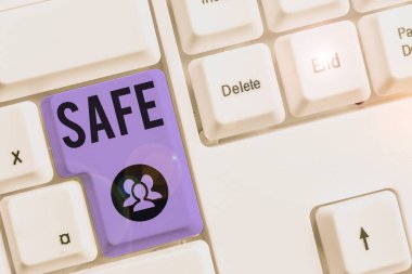 Mesaj işareti güvenli olduğunu gösteriyor. Tehlike ya da riskten korunan kavramsal fotoğraf zarar görmeyecektir..